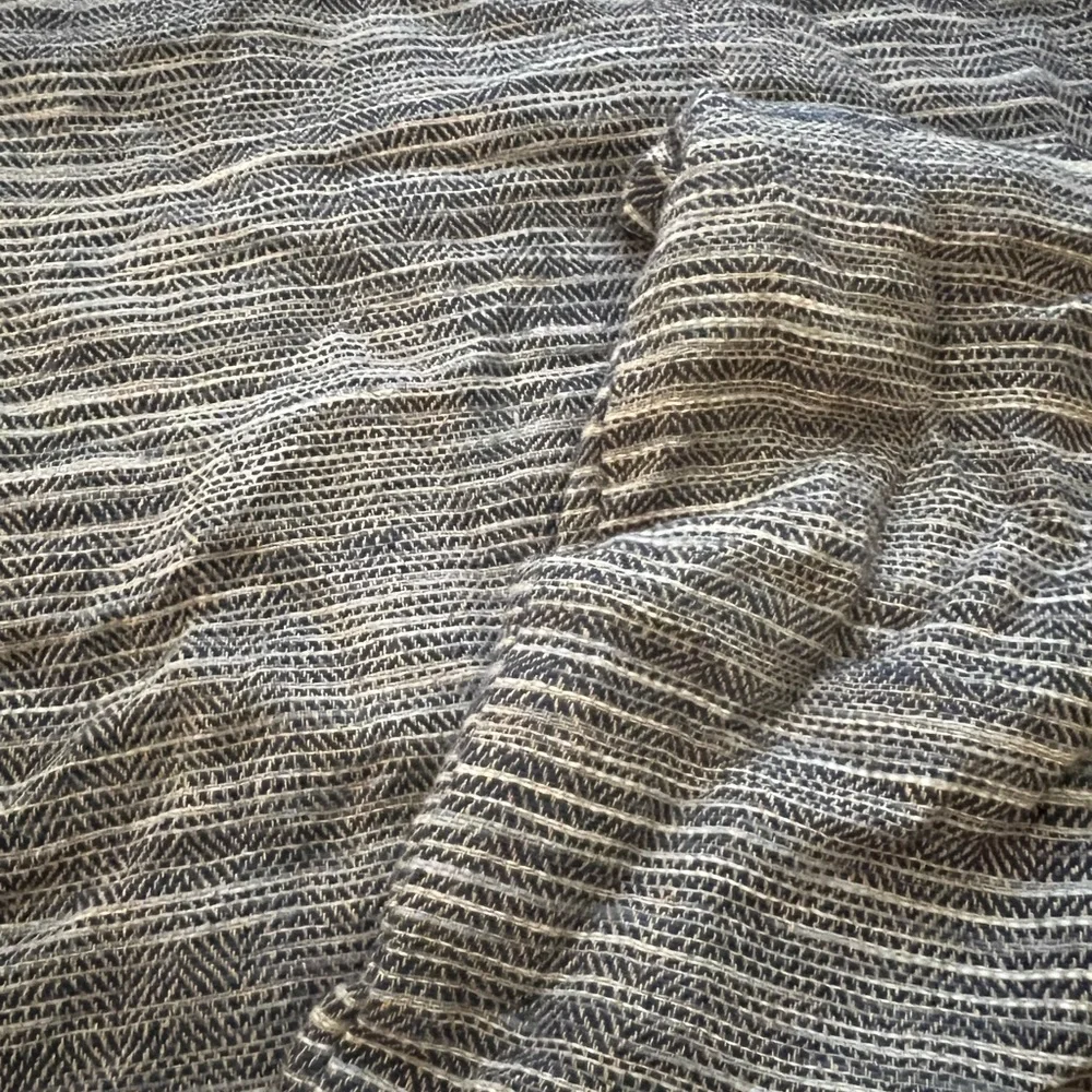 Set of 2 West elm — silk ombré striations pillow cover, 24x24, midnight